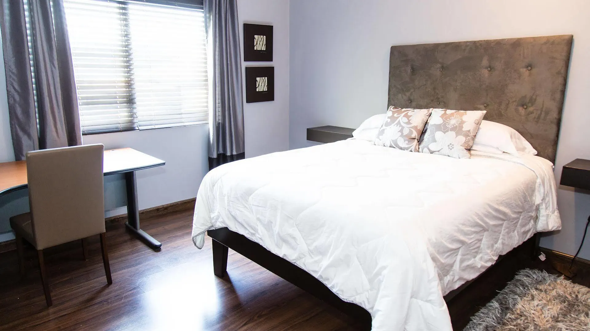 New Kingston Apartment At The Palms