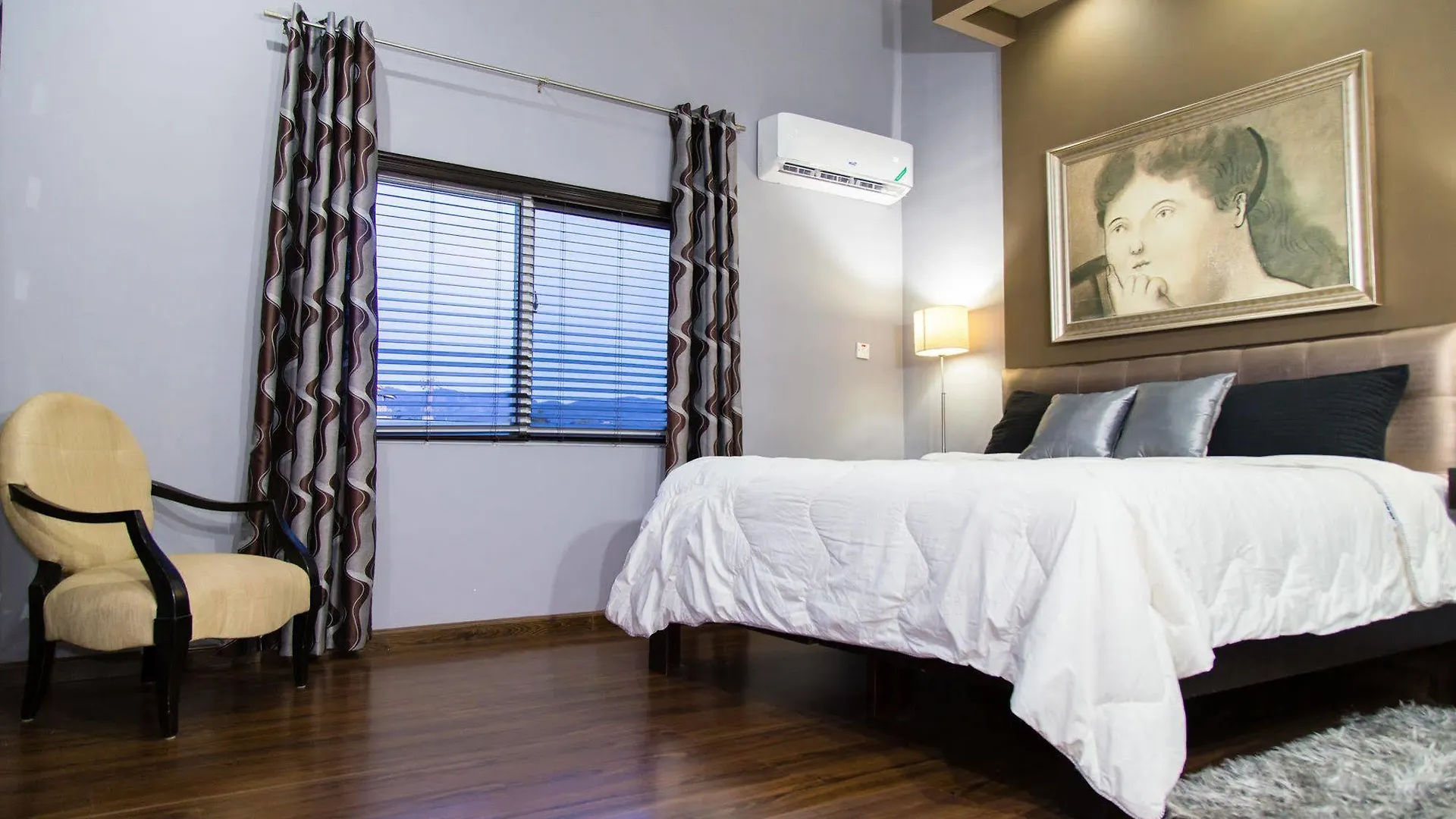 New Kingston Apartment At The Palms 0*,